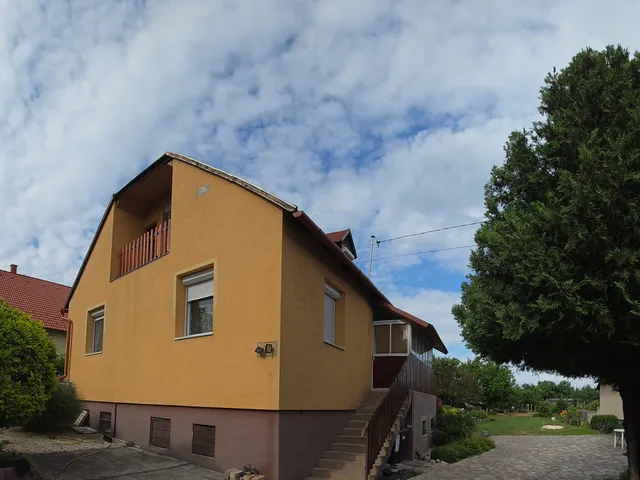 Eladó ház Várpalota, Inota 140 nm