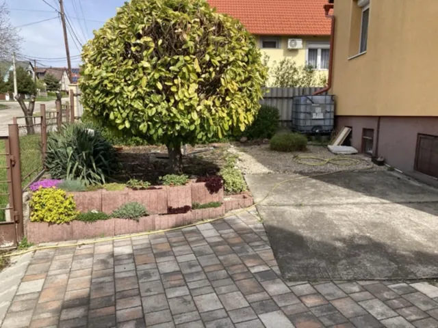 Eladó ház Várpalota, Inota 140 nm