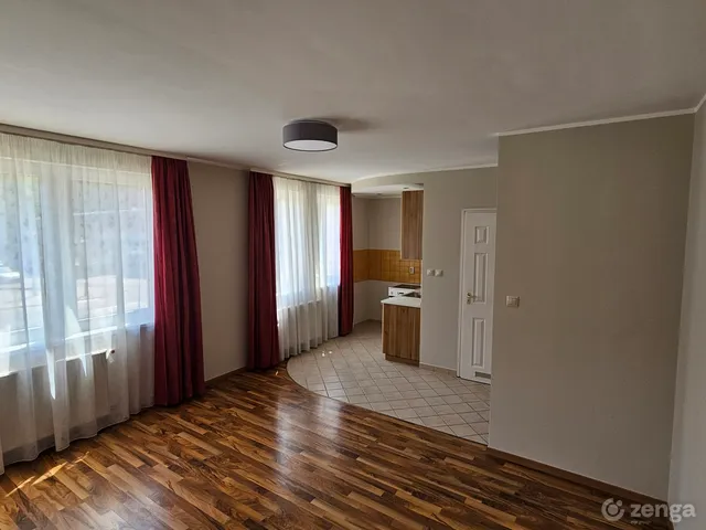 Kiadó lakás Szeged, Belváros 27 nm