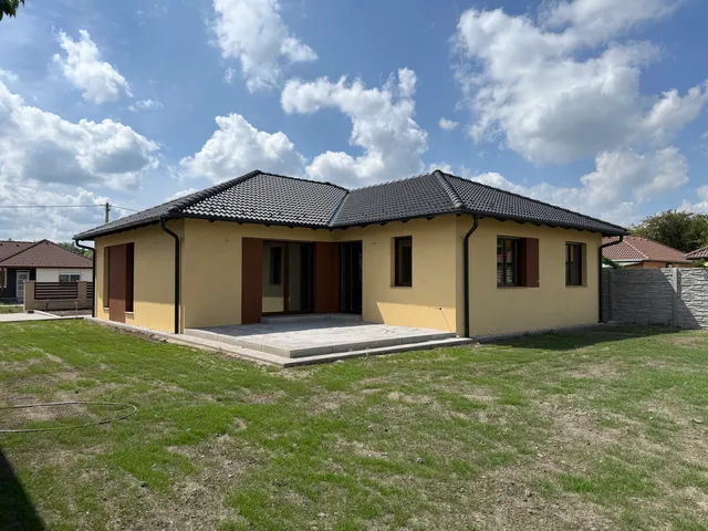 Eladó ház Győr, Győrszentiván 165 nm
