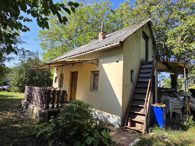 Eladó nyaraló Kiskunlacháza 60 nm