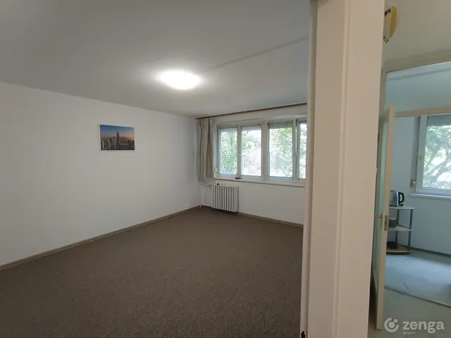 Eladó lakás Kecskemét, Széchenyiváros 33 nm