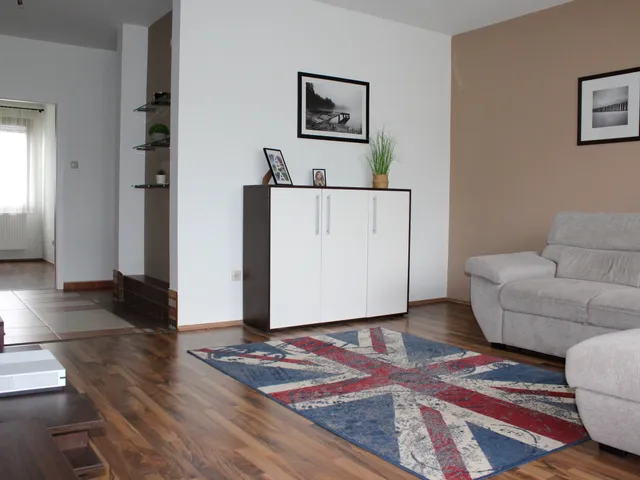 Eladó lakás Szombathely, Oladi lakótelep 68 nm