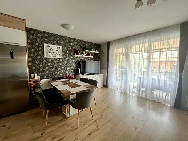 Eladó lakás Szombathely, Középhegy 87 nm