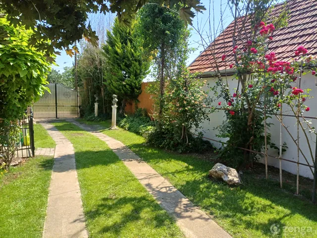 Eladó ház Szeged, Tápé 152 nm