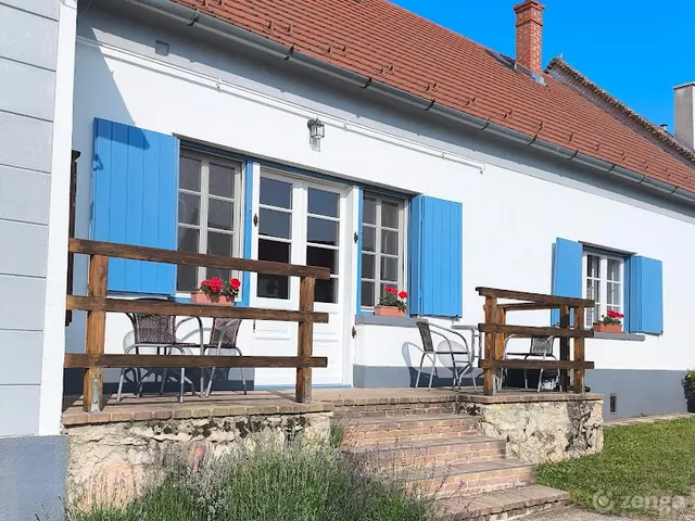 Eladó ház Vöröstó 229 nm
