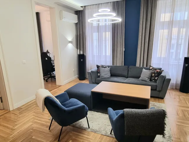 Eladó lakás Budapest VI. kerület, Nagykörúton kívüli terület 88 nm