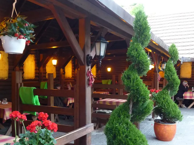 Eladó kereskedelmi és ipari ingatlan Szolnok, Belváros 913 nm