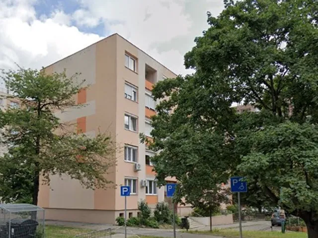 Eladó lakás Dunaújváros 53 nm