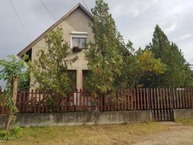 Eladó ház Nagykáta 100 nm