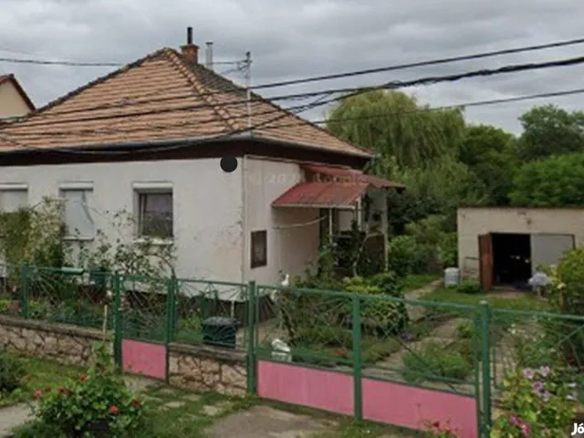 Eladó ház Oroszlány 70 nm