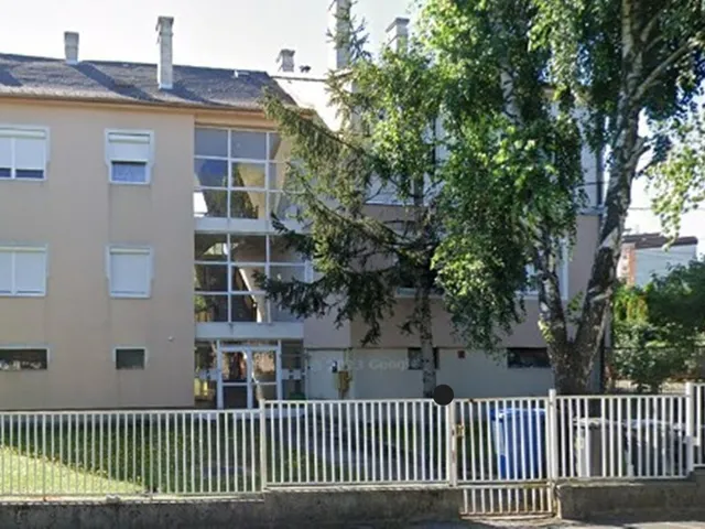 Eladó lakás Veszprém 73 nm