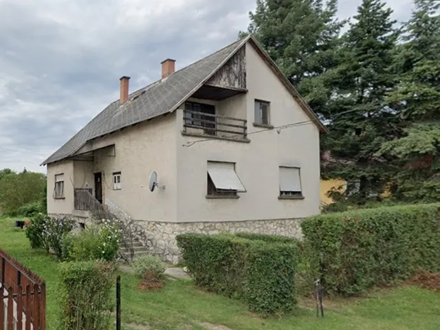 Eladó ház Súr 120 nm