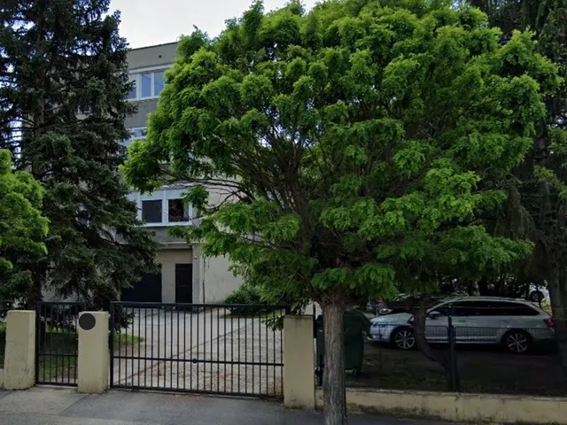 Eladó lakás Győr 72 nm