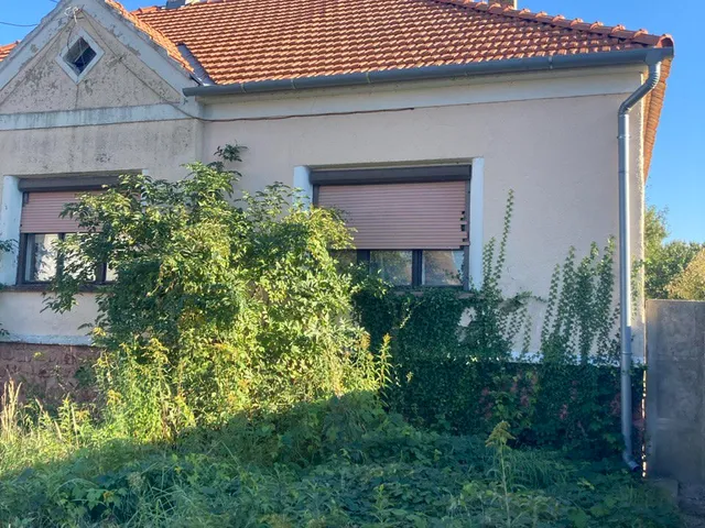 Eladó ház Fertőhomok 180 nm