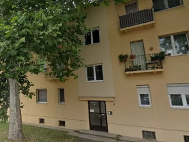 Eladó lakás Oroszlány 58 nm