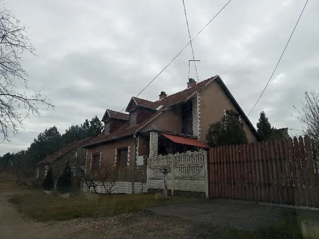 Eladó ház Érsekcsanád 100 nm