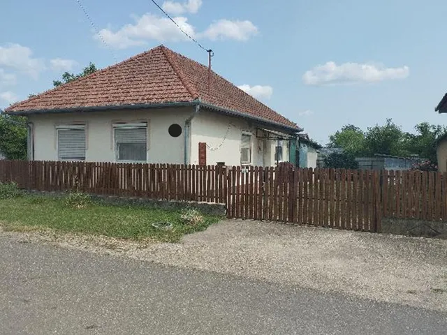 Eladó ház Nádudvar 80 nm