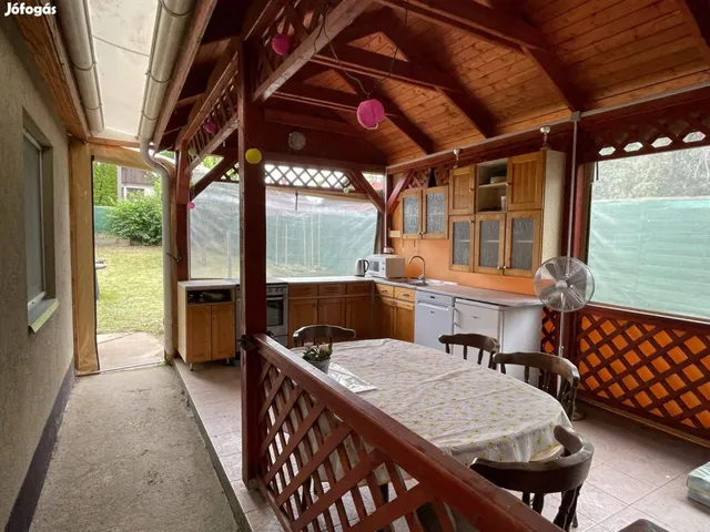 Eladó üdülő és hétvégi ház Majosháza 28 nm