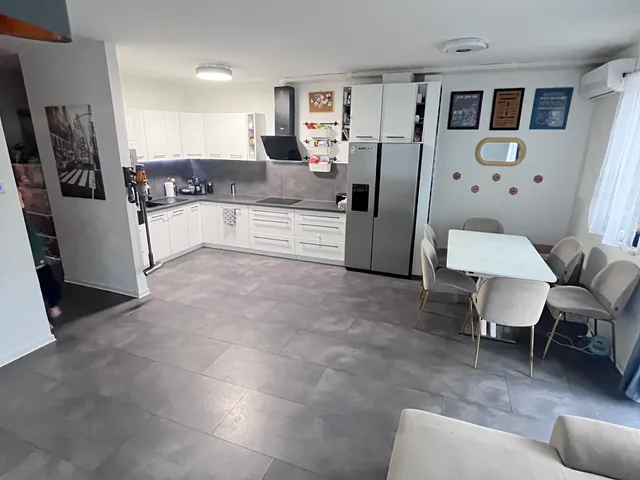 Eladó lakás Halásztelek 96 nm