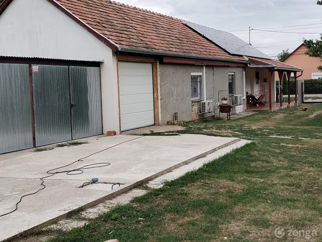 Eladó ház Kisláng 70 nm