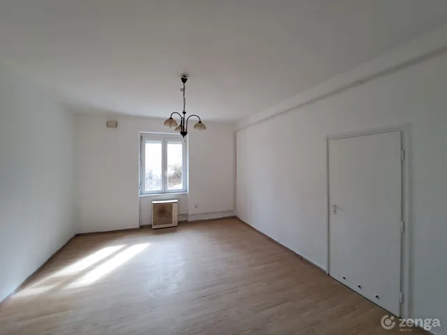 Eladó lakás Veszprém, Egyetemváros 74 nm