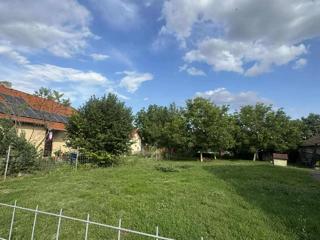 Eladó telek Kimle 394 nm