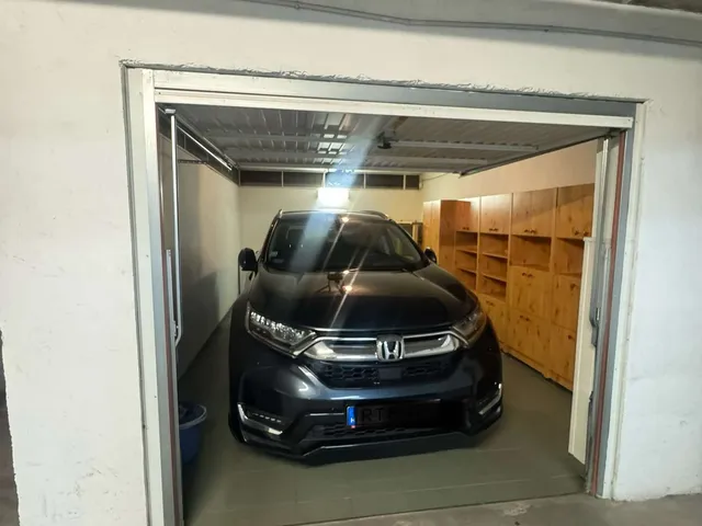 Eladó garázs Mosonmagyaróvár, Városközpont 23 nm