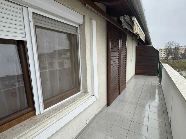 Eladó lakás Mosonmagyaróvár, Városközpont 31 nm