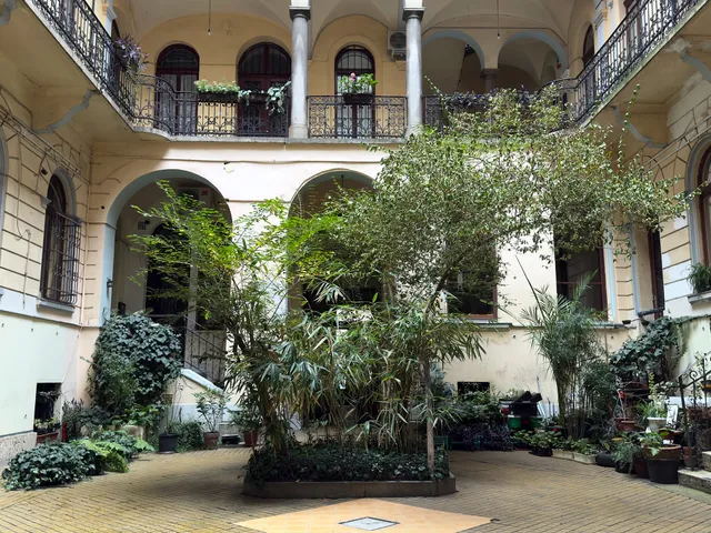 Eladó lakás Budapest VI. kerület, Nagykörúton belüli terület 64 nm