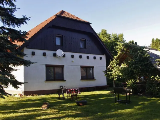 Eladó ház Őriszentpéter, Városszer 233 nm