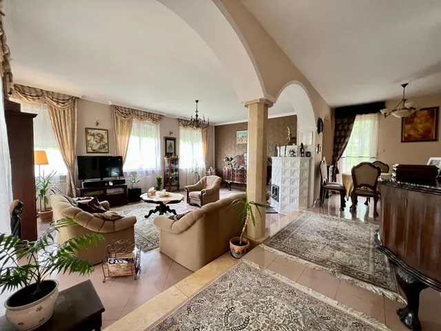Eladó ház Zalaegerszeg, Kertváros 358 nm