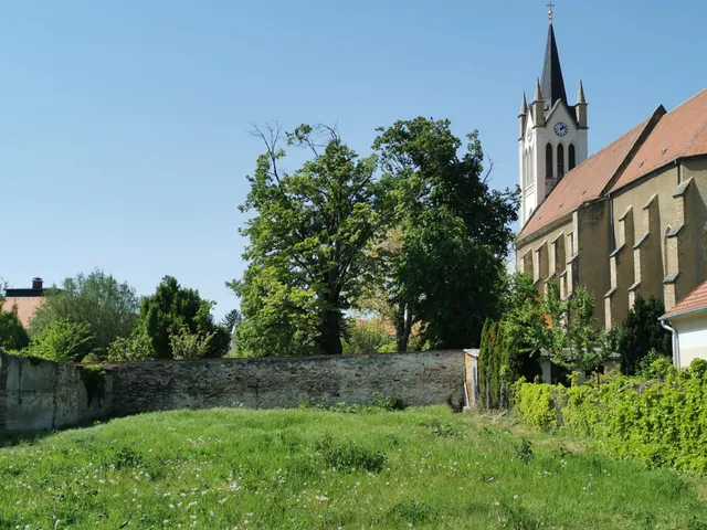 Eladó telek Keszthely 860 nm