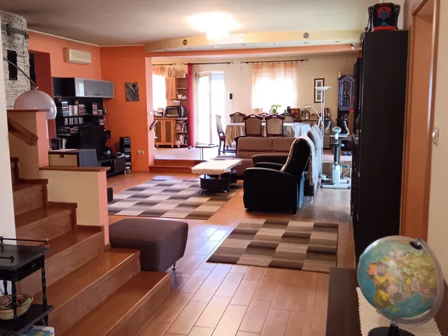 Eladó lakás Siófok, Fokihegy 219 nm