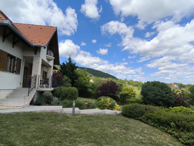 Eladó ház Balatongyörök, Becehegy 136 nm