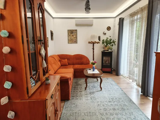 Eladó ház Siófok, Balatonszéplak 139 nm