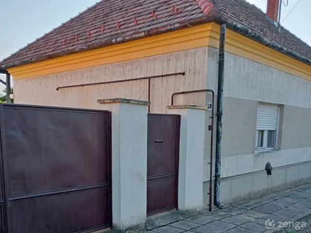 Eladó ház Pápa 92 nm