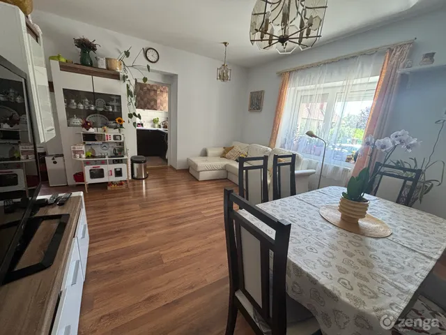 Eladó ház Budaörs, Városközpont 120 nm