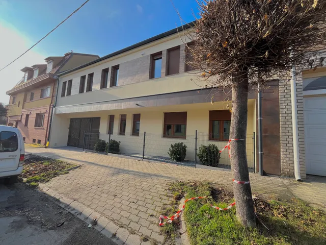 Eladó lakás Szombathely, Torh Arpad utca 86 nm
