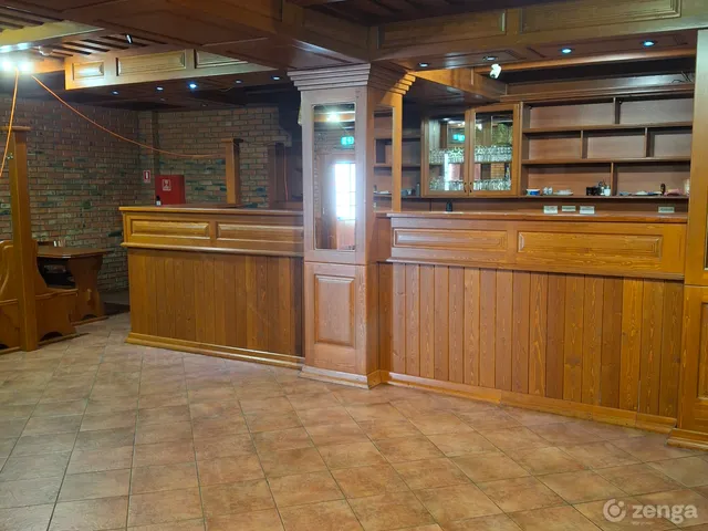 Kiadó kereskedelmi és ipari ingatlan Komló 1350 nm