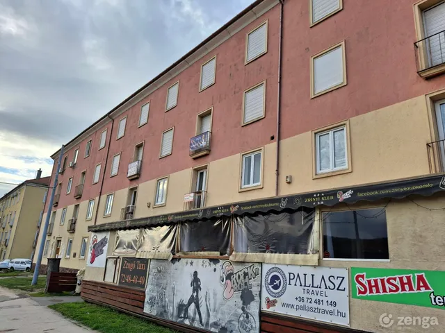 Eladó lakás Komló 1800 nm