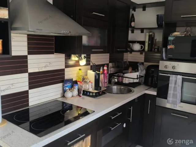 Eladó lakás Győr, Adyváros 53 nm