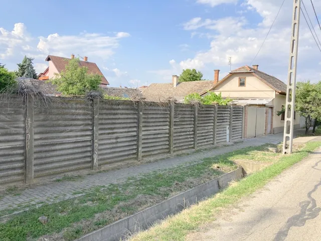 Eladó ház Makó 97 nm