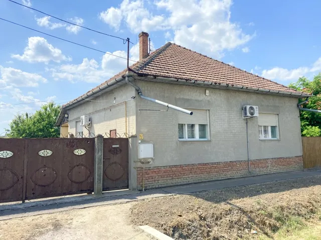 Eladó ház Magyarcsanád 100 nm
