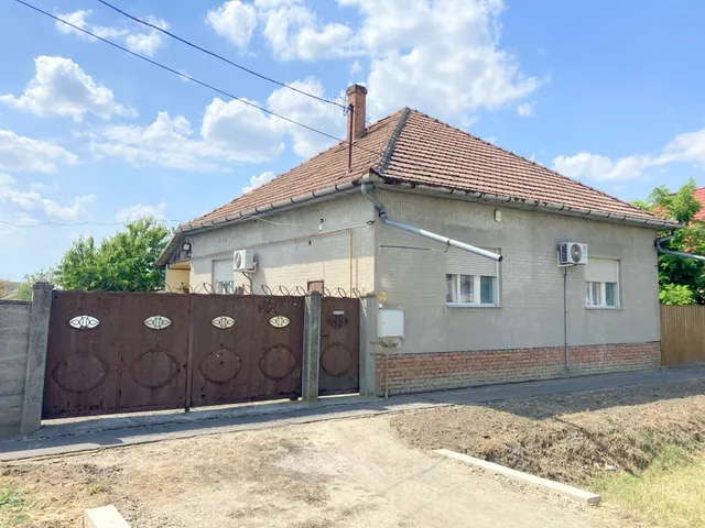 Eladó ház Magyarcsanád 100 nm