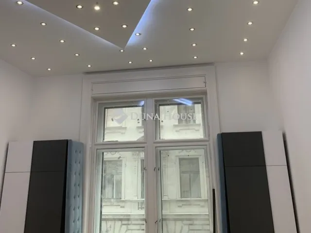 Kiadó lakás Budapest V. kerület 73 nm