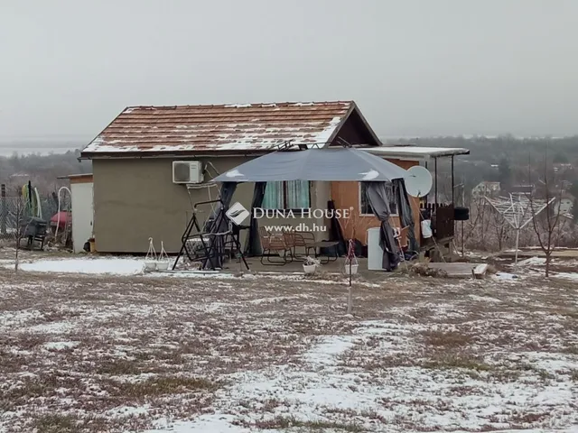 Eladó telek Pusztazámor 1098 nm