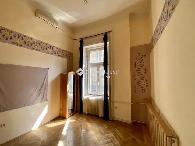 Eladó lakás Budapest VI. kerület 184 nm