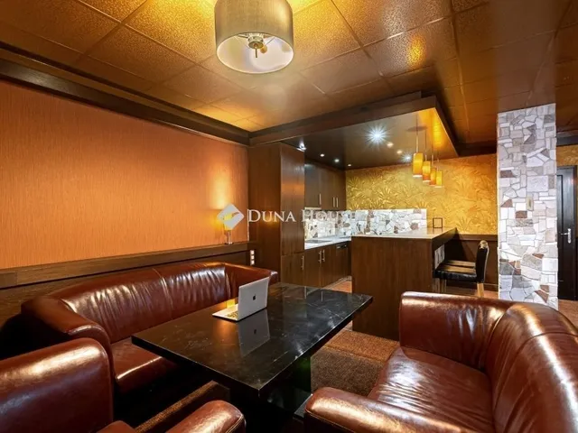 Eladó kereskedelmi és ipari ingatlan Budapest II. kerület 109 nm