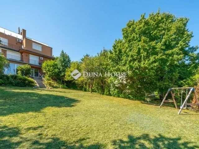 Eladó lakás Budapest II. kerület 104 nm